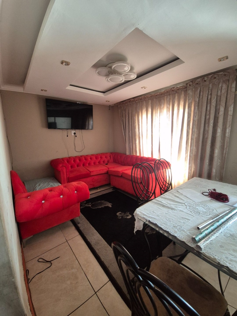 3 Bedroom Property for Sale in Zwide Eastern Cape